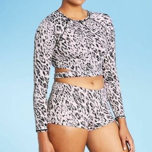 All In Motion Women's Long Sleeve Tie Back Cropped Rash Guard Cream Animal Print